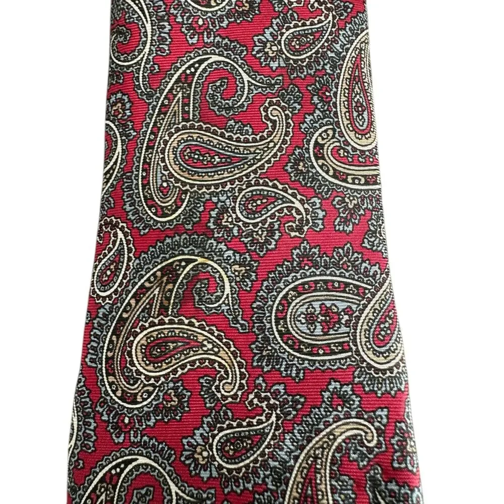Christian Dior Red Work Career Office Business Silk‎ Paisley Print Scarf
